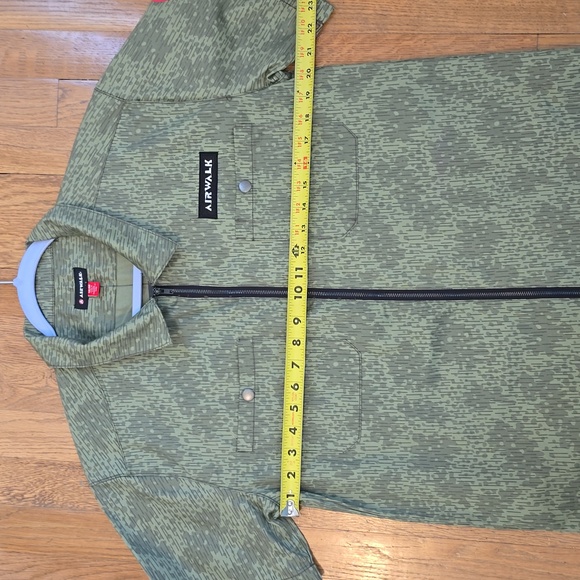 AIRWALK BRAND MENS UTILITY WOVEN FRONT ZIP GREEN CAMO SHIRT SIZE MEDIUM - Picture 10 of 16